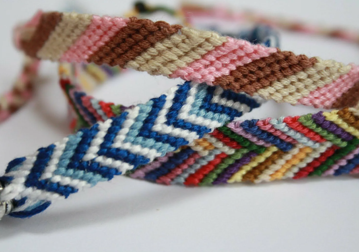 Браслет в ассортименте простой